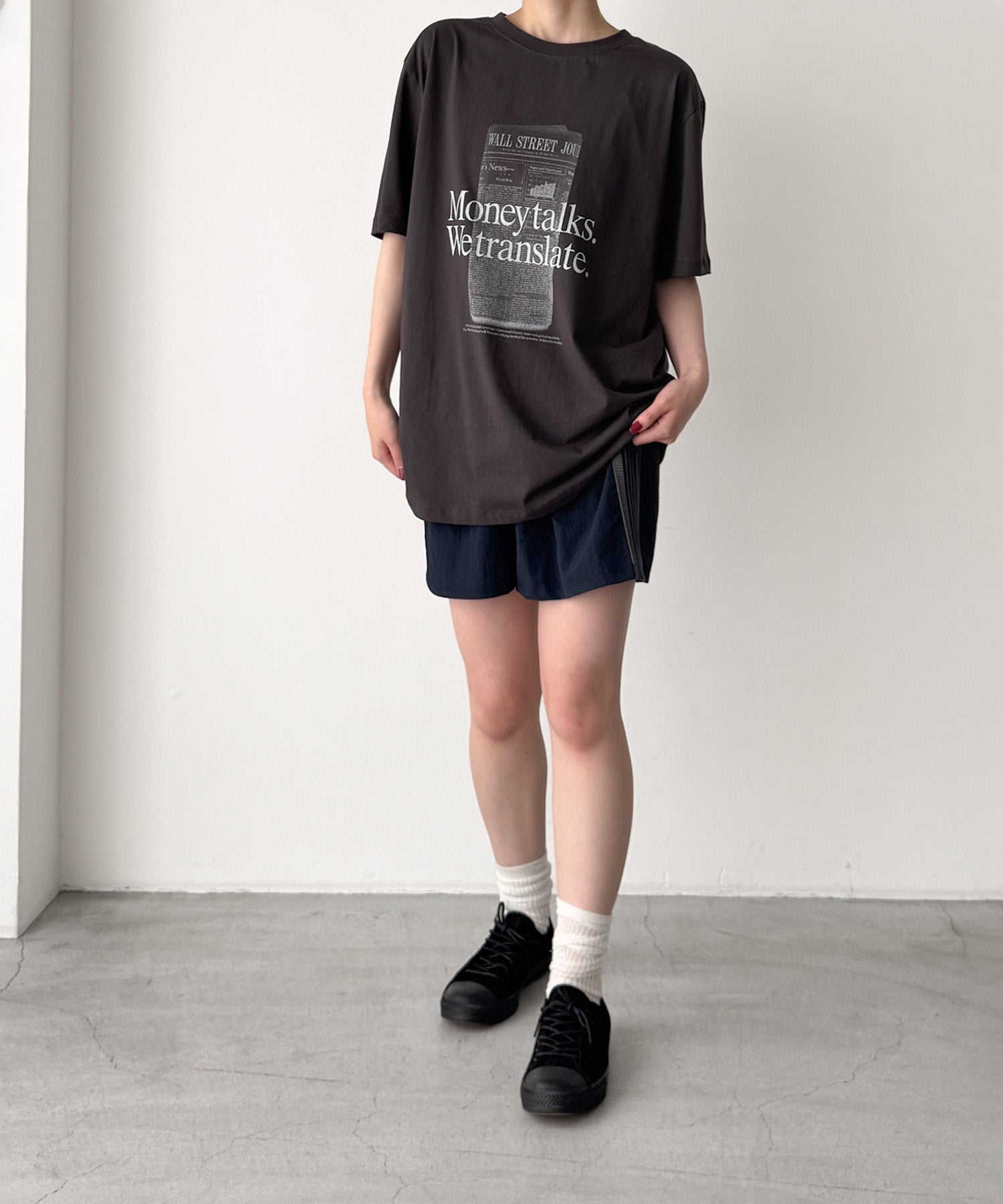 "NEWSPAPER"Tシャツ