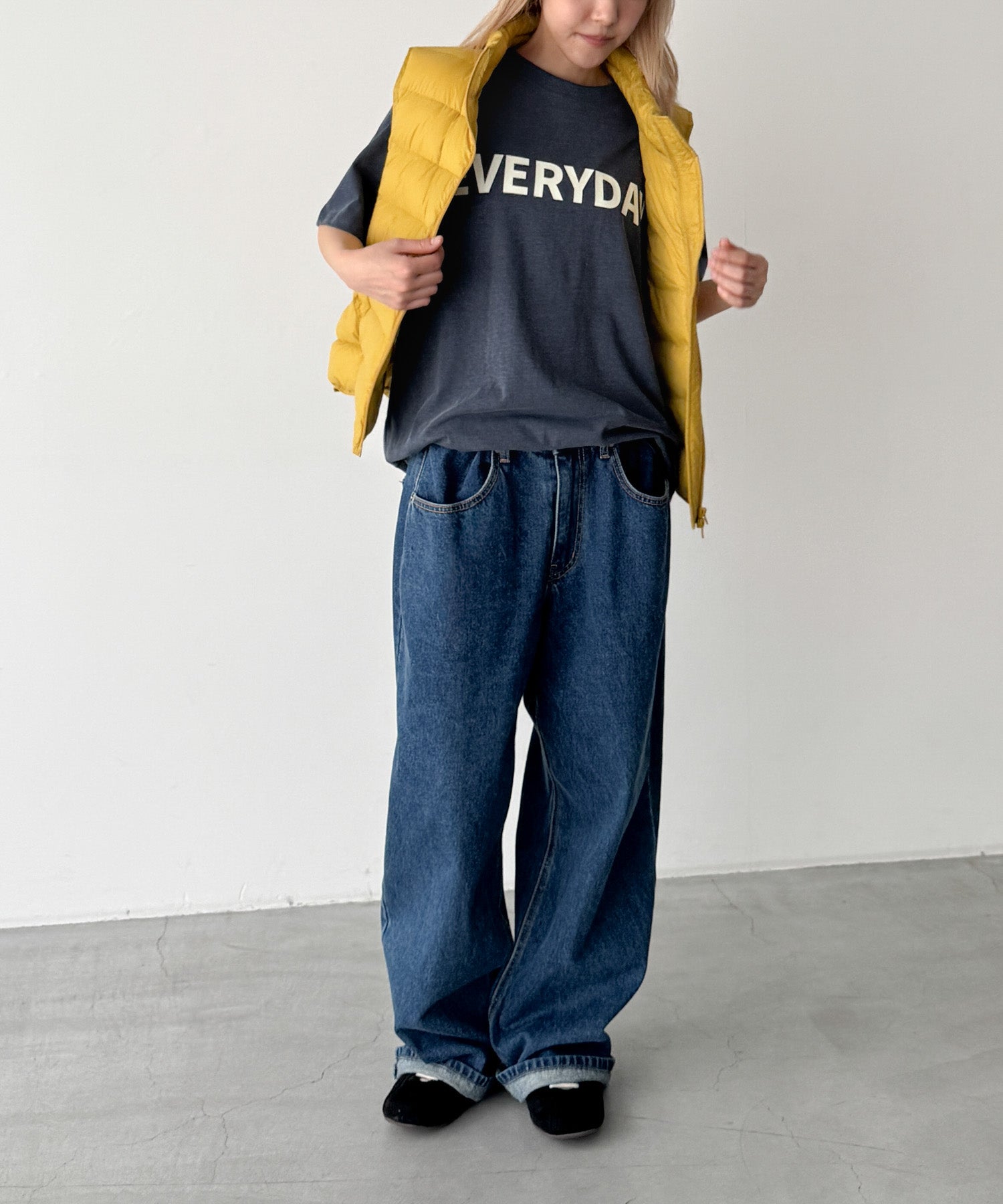 "EVERYDAY"Tシャツ