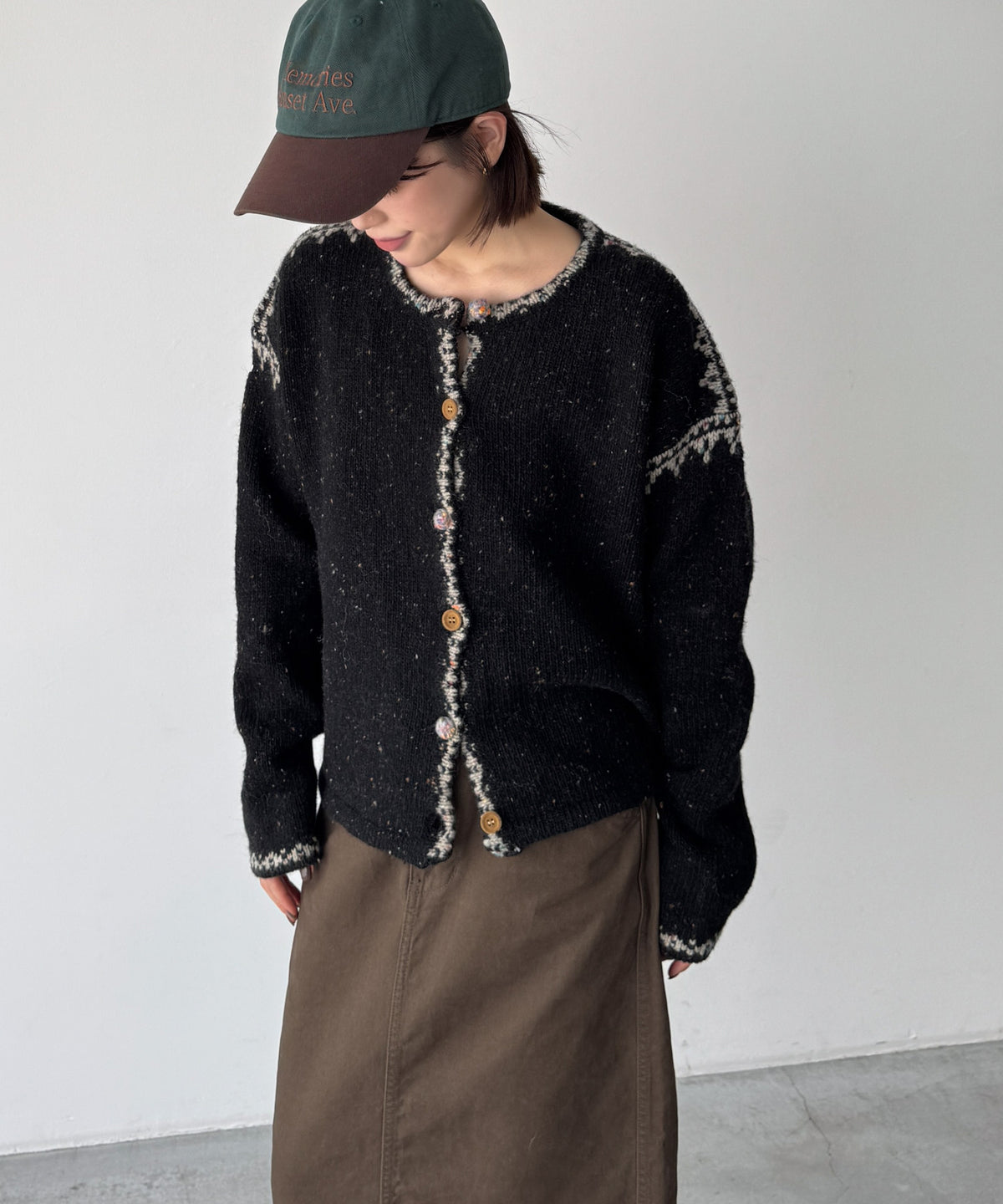 H154 B80 W64 H84