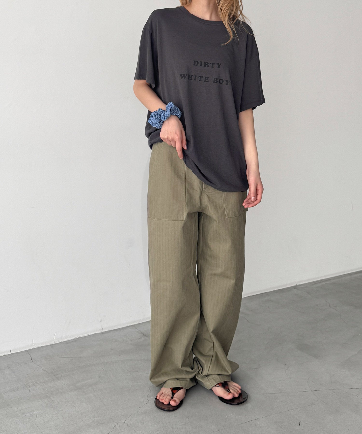 "DIRTY WHITE BOY"Tシャツ