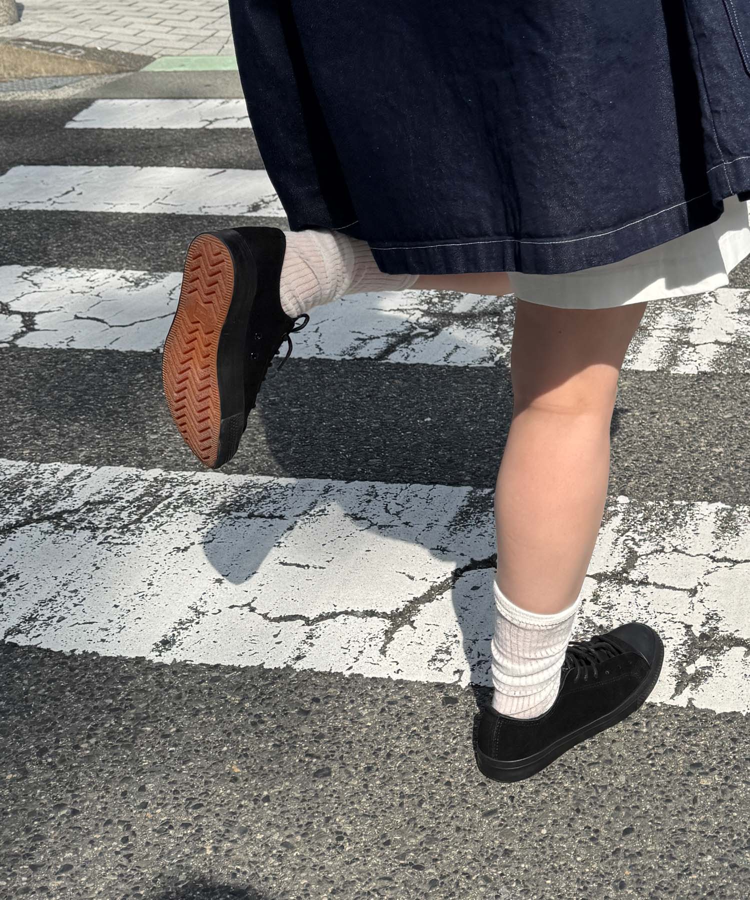 ローカットスニーカー