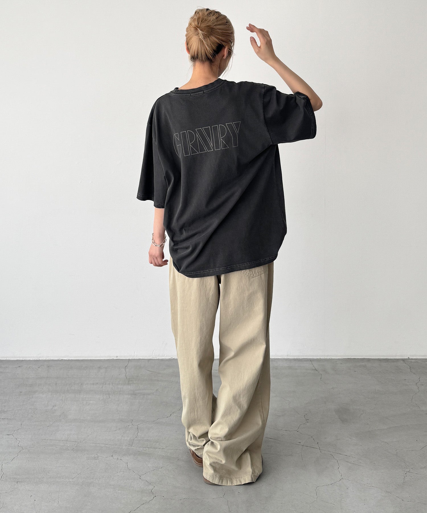 "GRNRY"Tシャツ