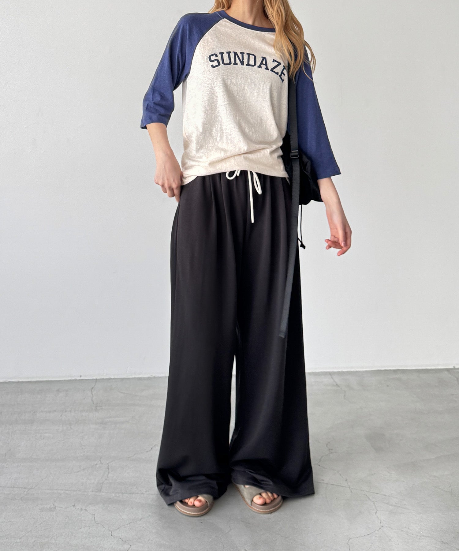 "SUNDAZE"ラグランTシャツ