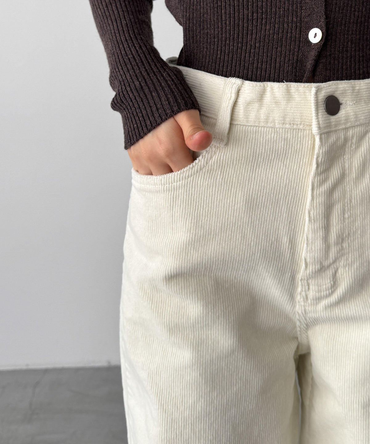 コーデュロイストレートパンツ