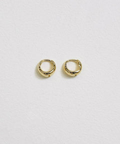 Petit Curvy Pierce